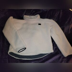 NWOT L Under armour Sherpa